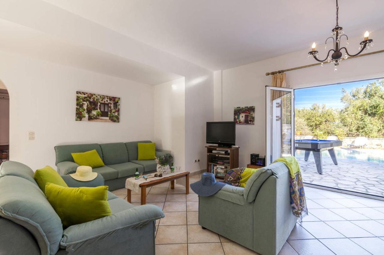 Villa Vingla By Villa Plus Kassiopi Buitenkant foto