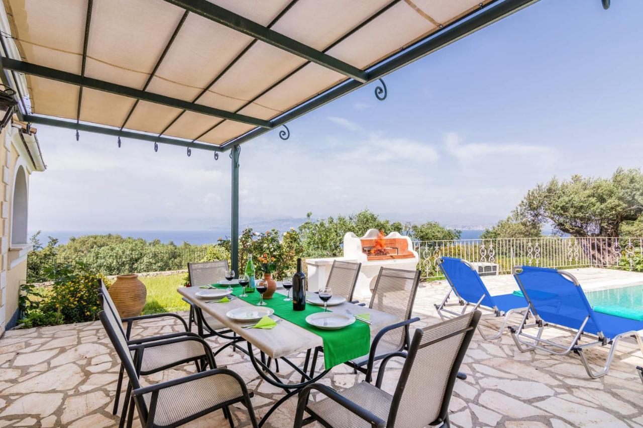 Villa Vingla By Villa Plus Kassiopi Buitenkant foto